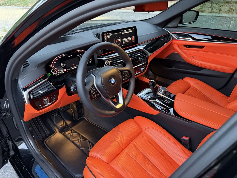 BMW G30 XDrive 530i LuxuryLine