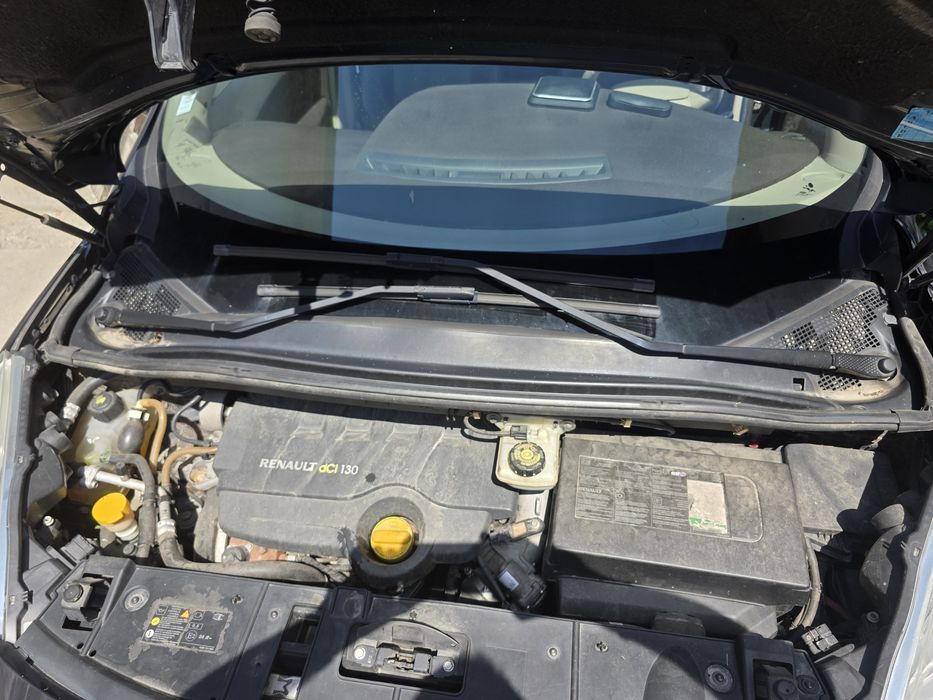 RENAULT Grand Scenic 2011 — imagine 3