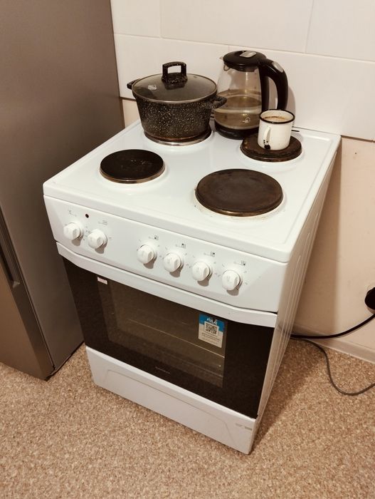 Продам газ плиту