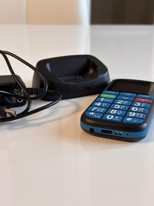 Telefon mobil seniori taste mari USB C