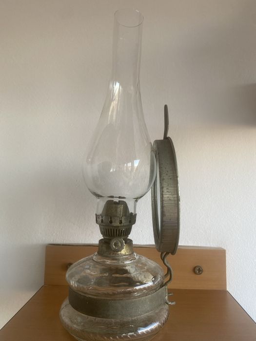 Lampa romaneasca cu oglinda