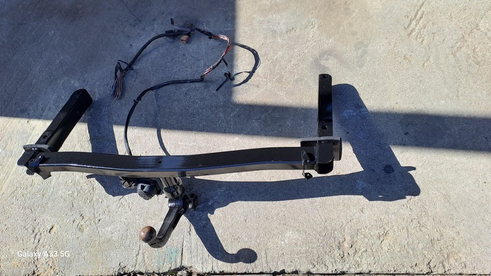 Теглич Оригинален за Ауди А6 Ц5/ Audi A6  [ C5] комби