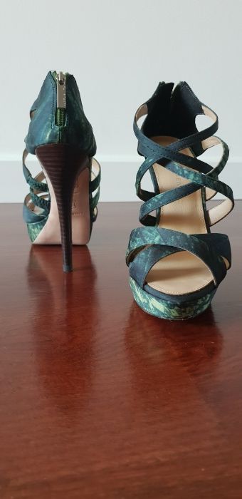 Зелени сандали Karen Millen