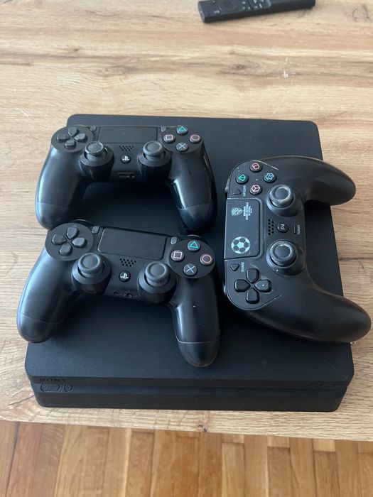 PS 4 slim 1 terra 3 manete