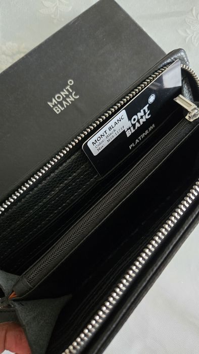 Продам кожаную барсетку