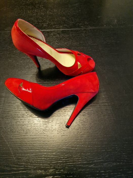 Pantofi rosii Vicina
