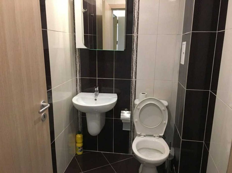 Дава се под наем Едностаен апартамент в София, Център - 40 кв.м за 518.67 € - Снимка #2