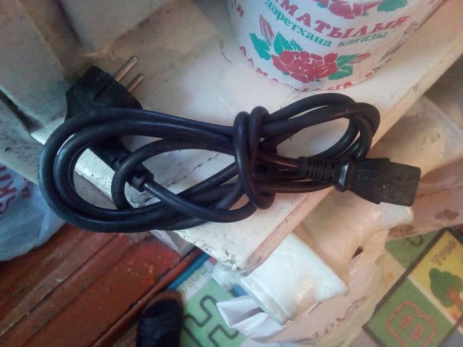 шнур для питния комп