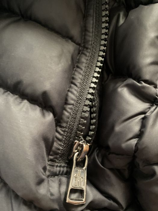 Geaca Moncler neagra marimea 1