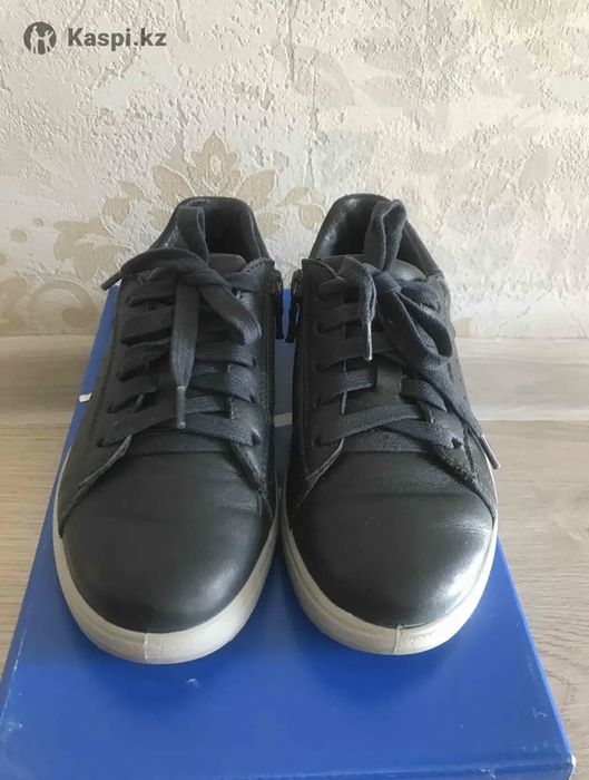 Полуботинки