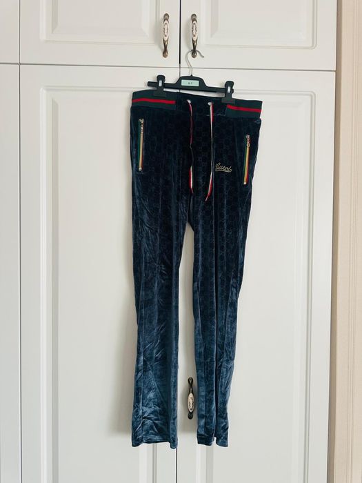 Pantaloni de trening masura M/L , din catifea gucci