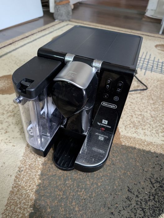 Espressor capsule Nespresso DeLonghi