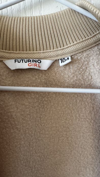 Продам бомбер на девочку