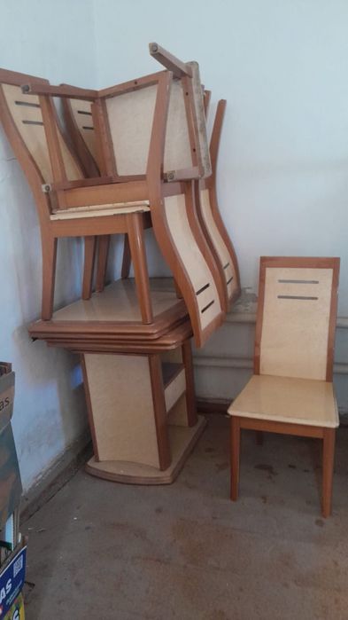 Кухоная мебель стол со стулями 6шт