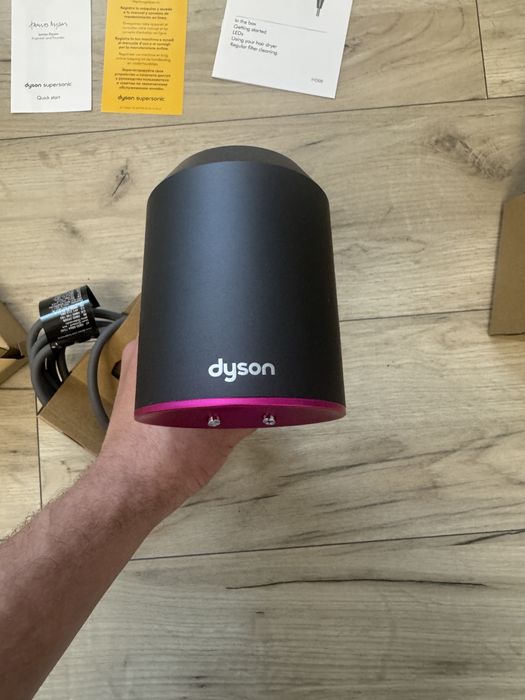 Feon Dyson supersonic fuchsia, full box, toate accesoriile, nou