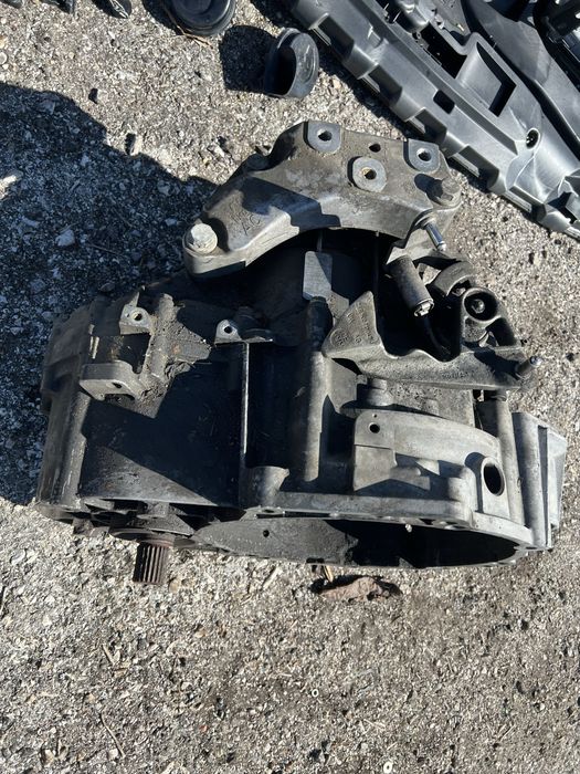 Ръчна 6ст кутия от 2.0тди ауди а3 голф5 и други