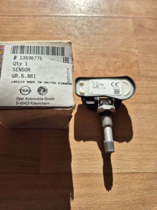 Сензор налягане гуми Опел 13598775