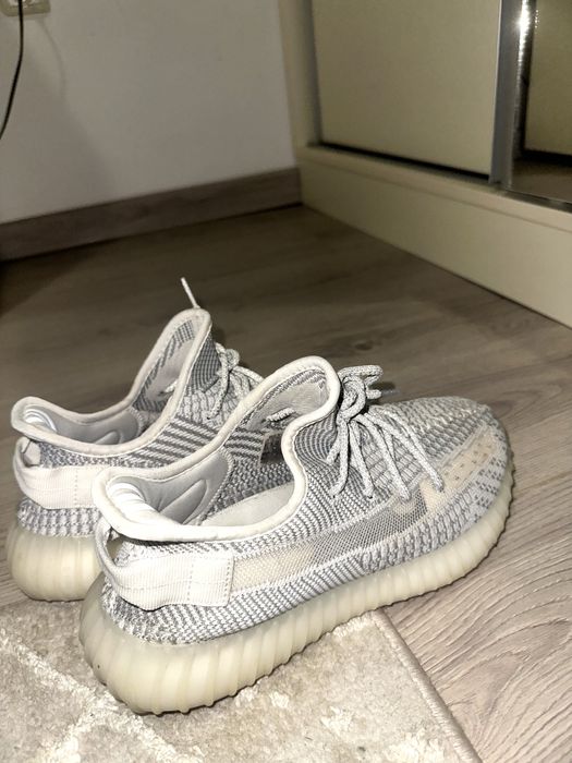 Yeezy 350 V2 Static
