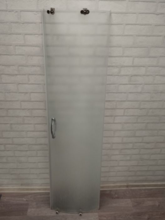 Продается дверь от душевой кабины