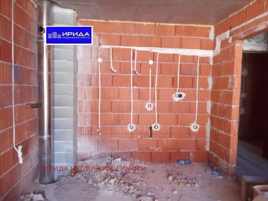 Продава се Тристаен апартамент в София, Горна баня - 128 кв.м за 1155 €/кв.м - Снимка #2