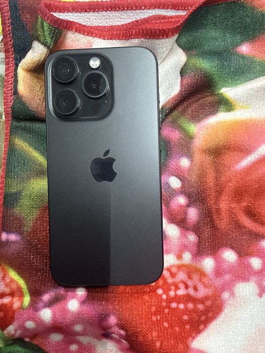 Продам айфон 15 про