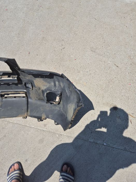 Предна Броня за Тойота раф4 2009г  необурудвана със външни забележки Б