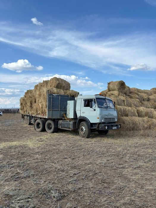 Услуги полуприцепа доставка сена.