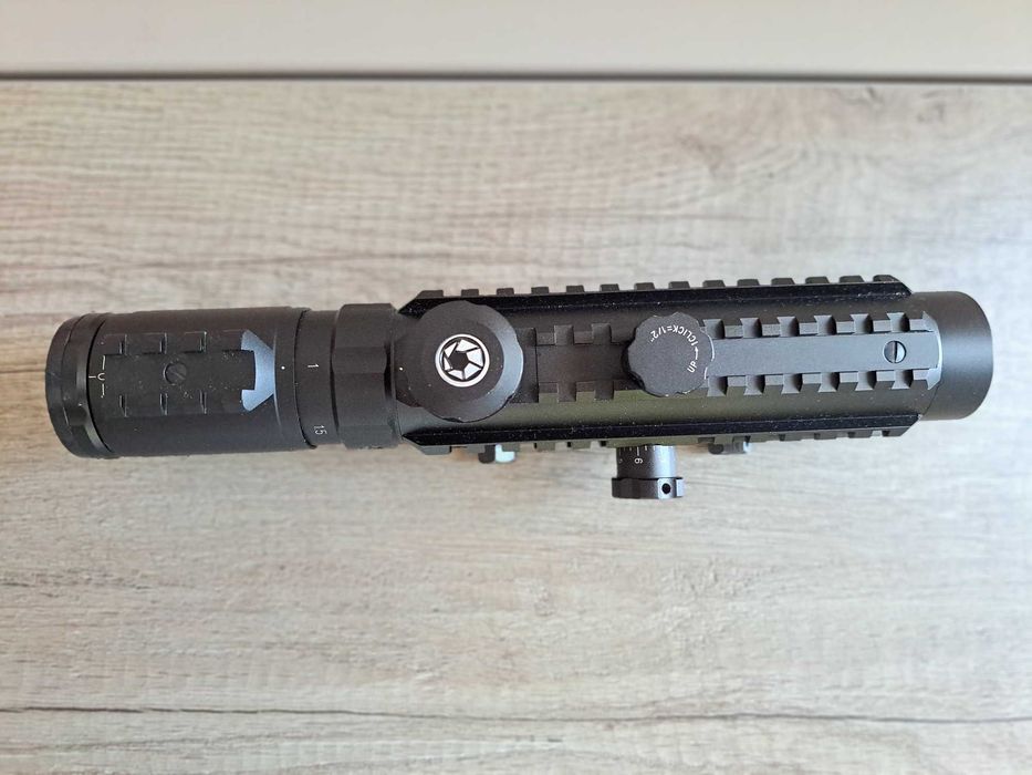 Бързомер Barska Electro Sight 1-3X30