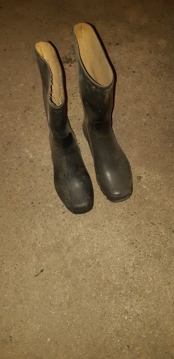 Гумени високи ботуши