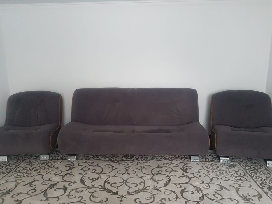 Диван с креслами