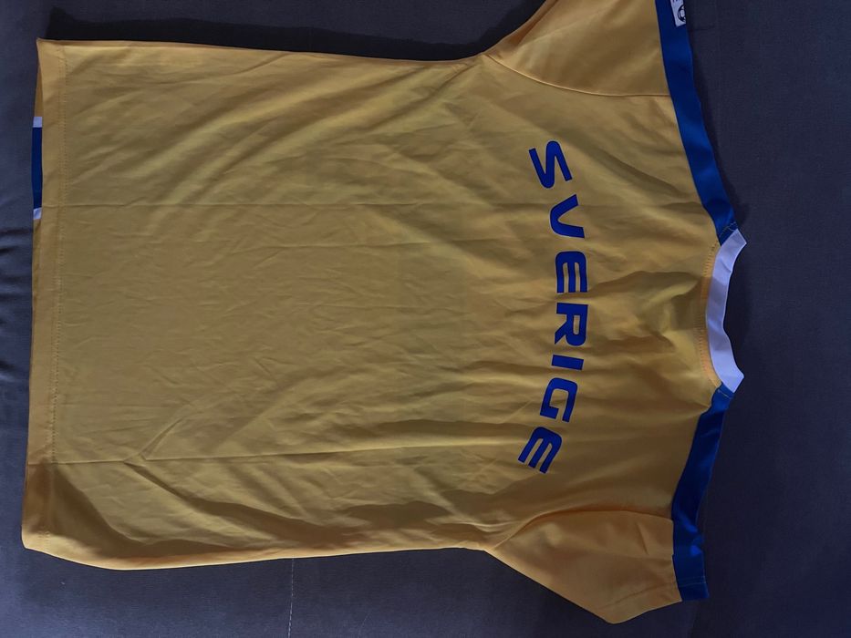 Оригинална футболна Тениска на Швеция