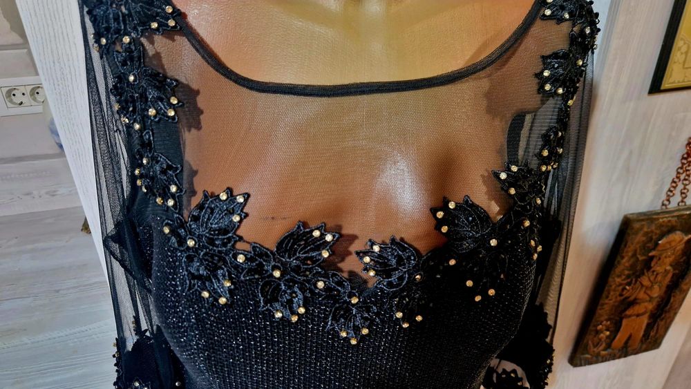 Rochie neagra eleganta