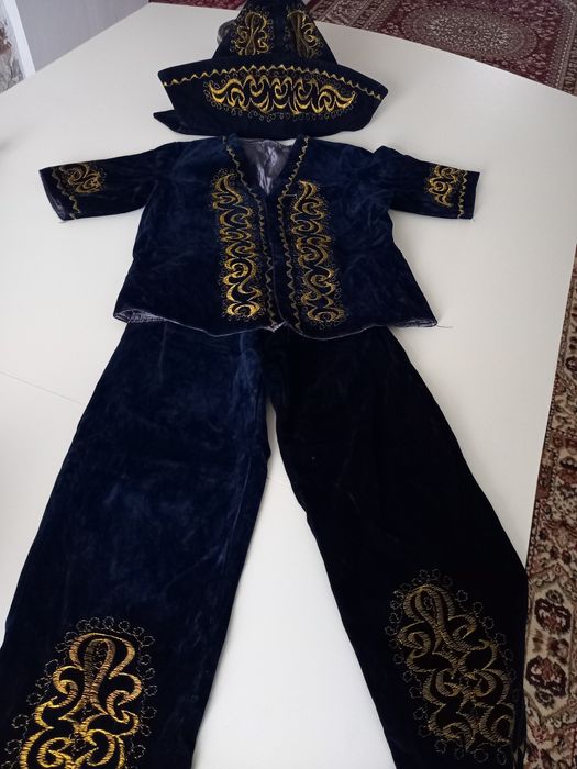 Продам карнавальный костюм