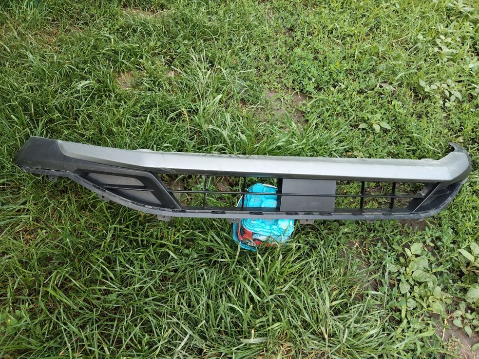 Vând fusta bara fata Ford puma ,și fustă spate de Ford focus 3, 4 an 2016,2025