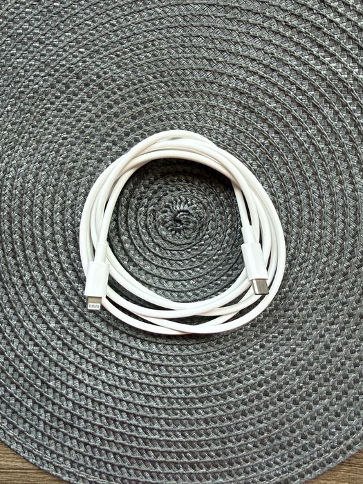 Vand cablu iphone cu mufa lightning