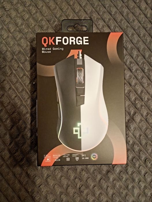 Vând mouse gaming qwertykey nou QK Forge