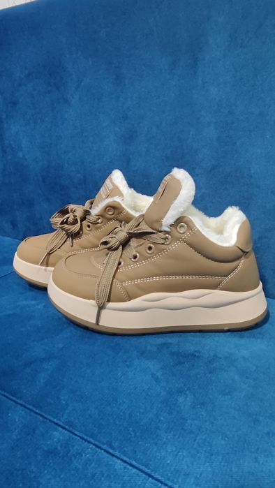 Зимние кроссовки