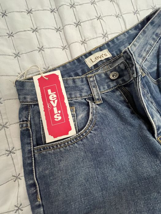 Новые джинсы Levi’s за 4000 тг