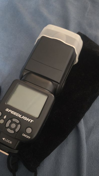 Вспышка triopo speedlight tr-950