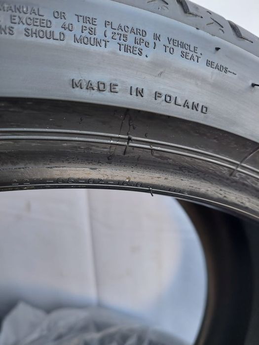 Шины  Bridgestone 285/35/22