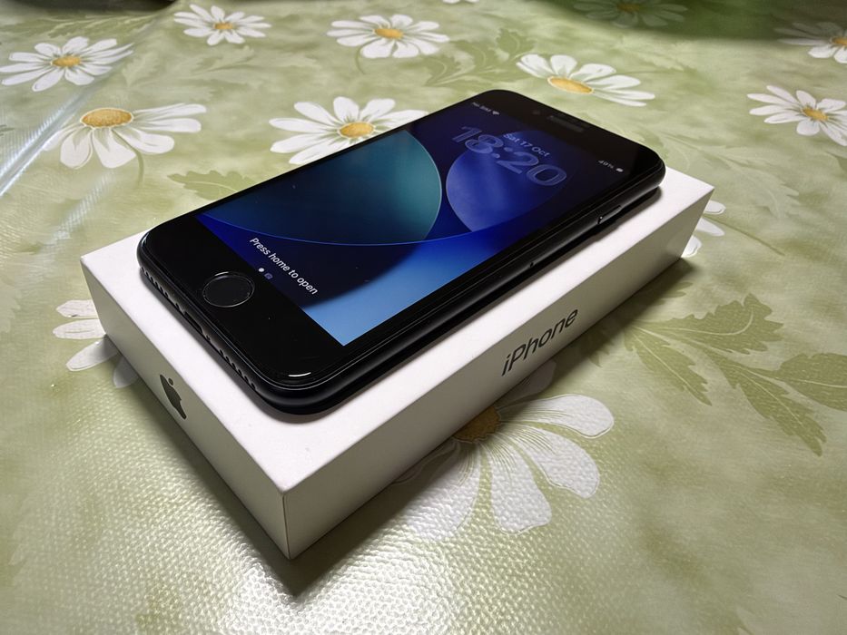 iPhone SE 2022 (3rd gen) 64GB ,Black