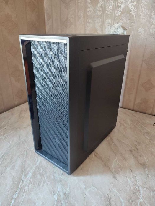 Продаю отличный игровой комплект.