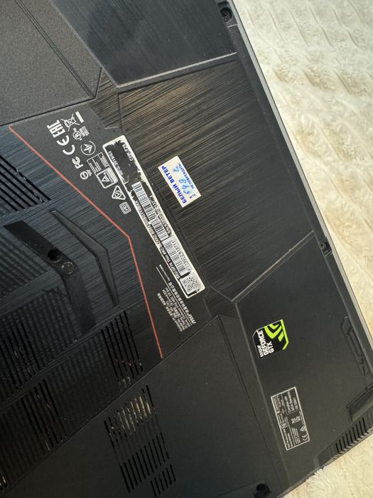 Игровой ноутбук MSI GF75 Thin 8RC