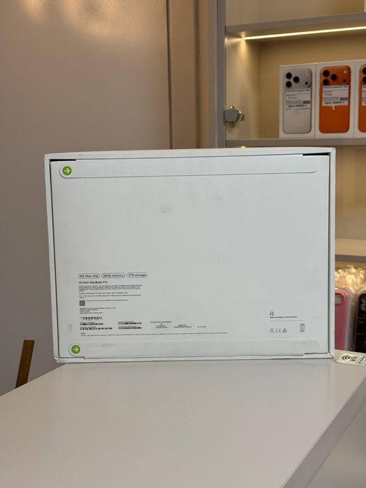 MacBook 14 M5 Max 2TB/36GB / NEW | т940824