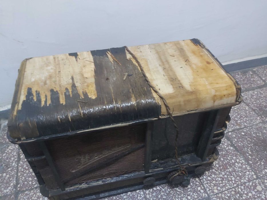 Radio pe lampi Neva-52 (Нева) 1952, 1953, 1954 (piese, reconditionare)