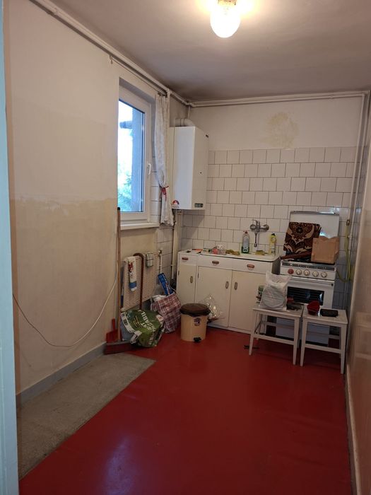 Vand apartament cu 3 camere in Dambu Pietros