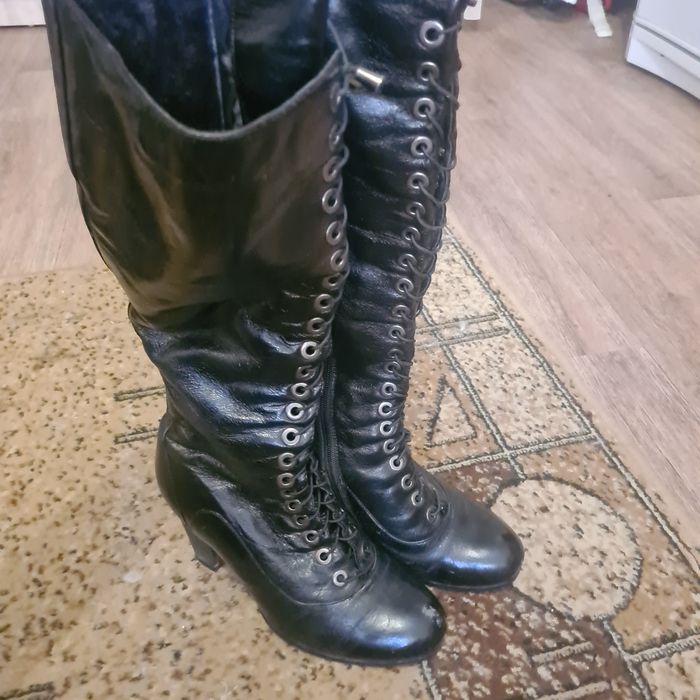 Женские зимние сапоги