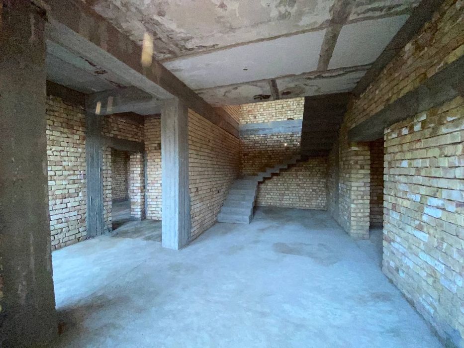 Продам хороший качественный построенный участок.