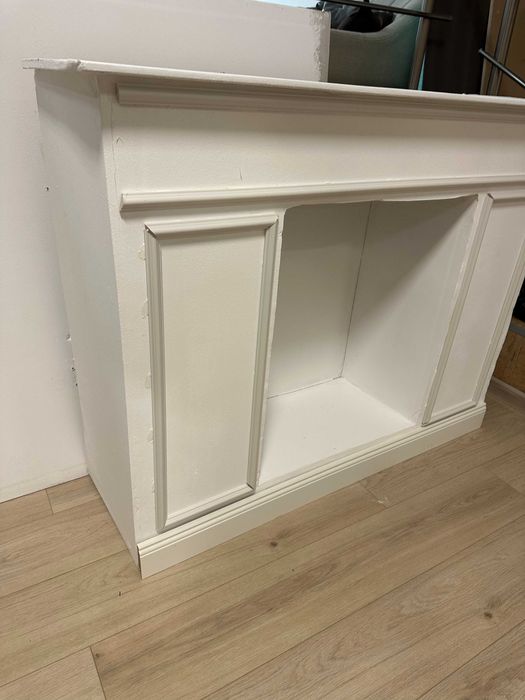 Декоративна камина за студийни снимки – здрава конструкция