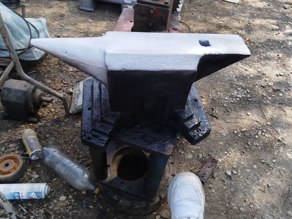 Nicovala atelier fierărie foarte veche